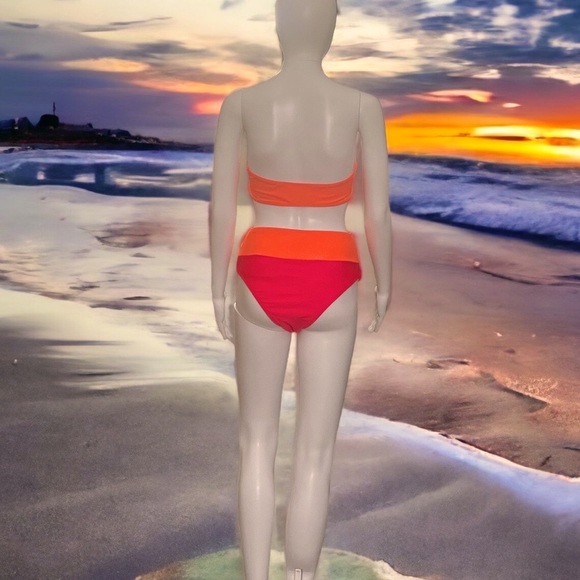 STUNNING TWO PIECE BIKINI SET SIZE S - Picture 3 of 5